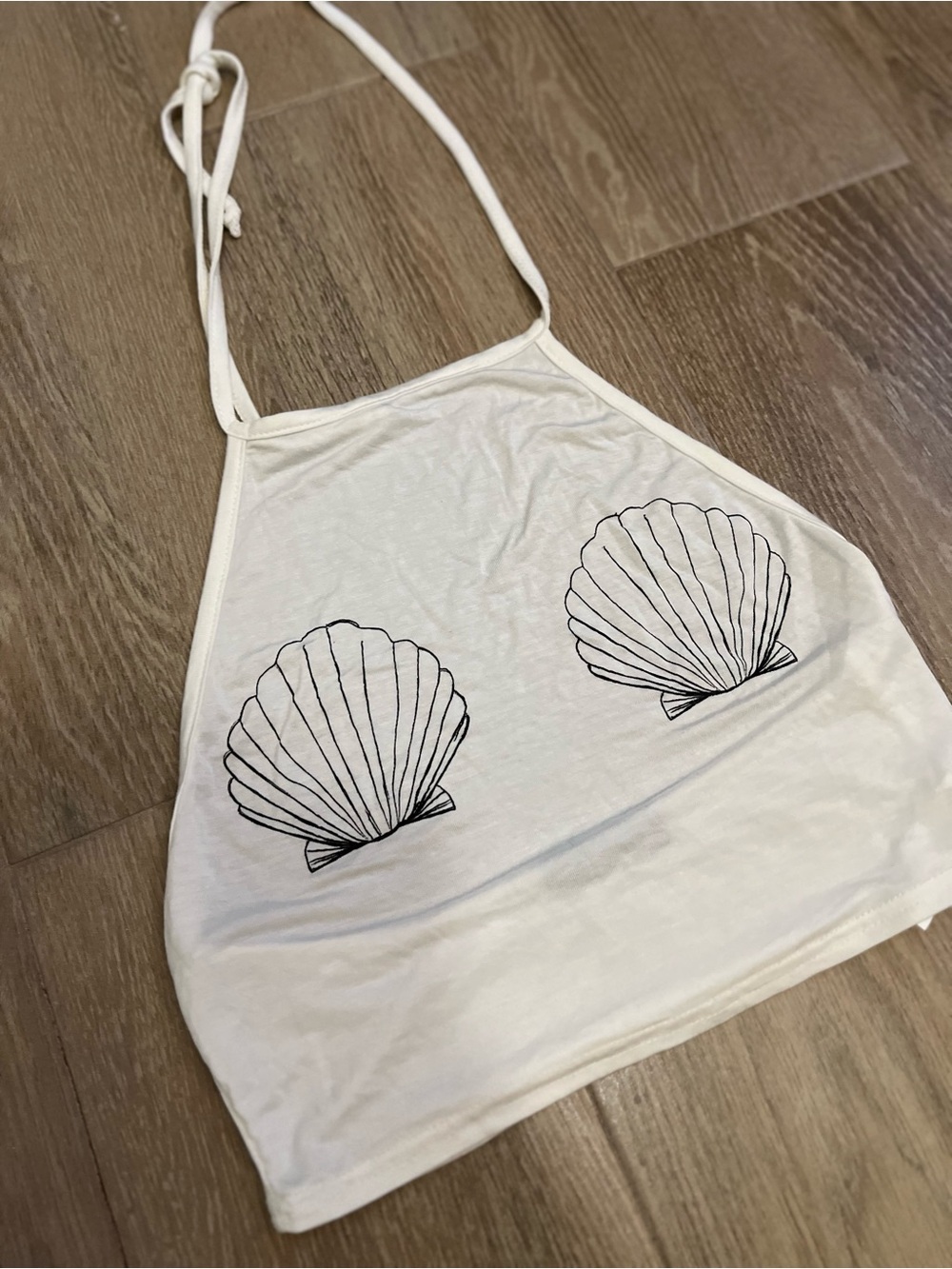 White Halter Seashell Graphic Tank Top - Picture 2 of 3